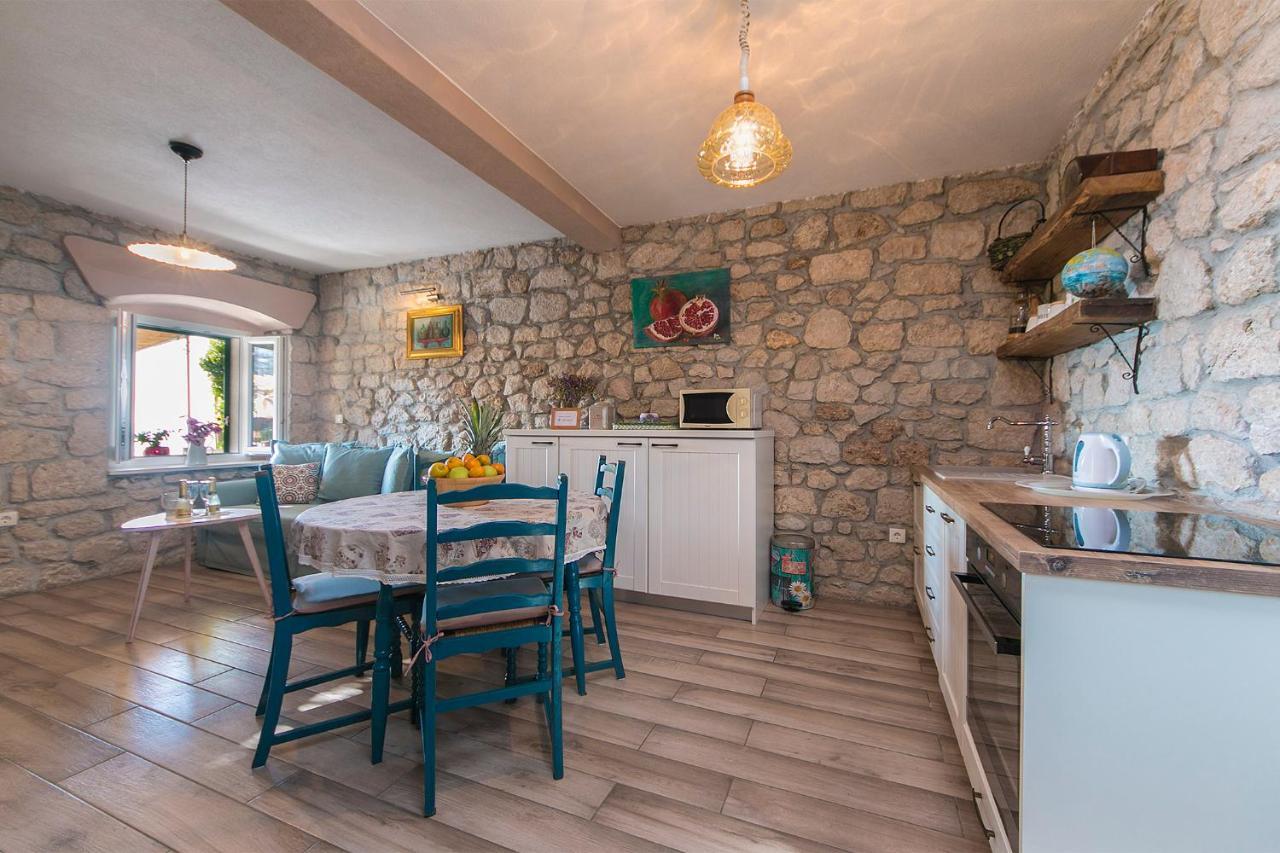 Mala Cele Apartment Podgora Exterior photo